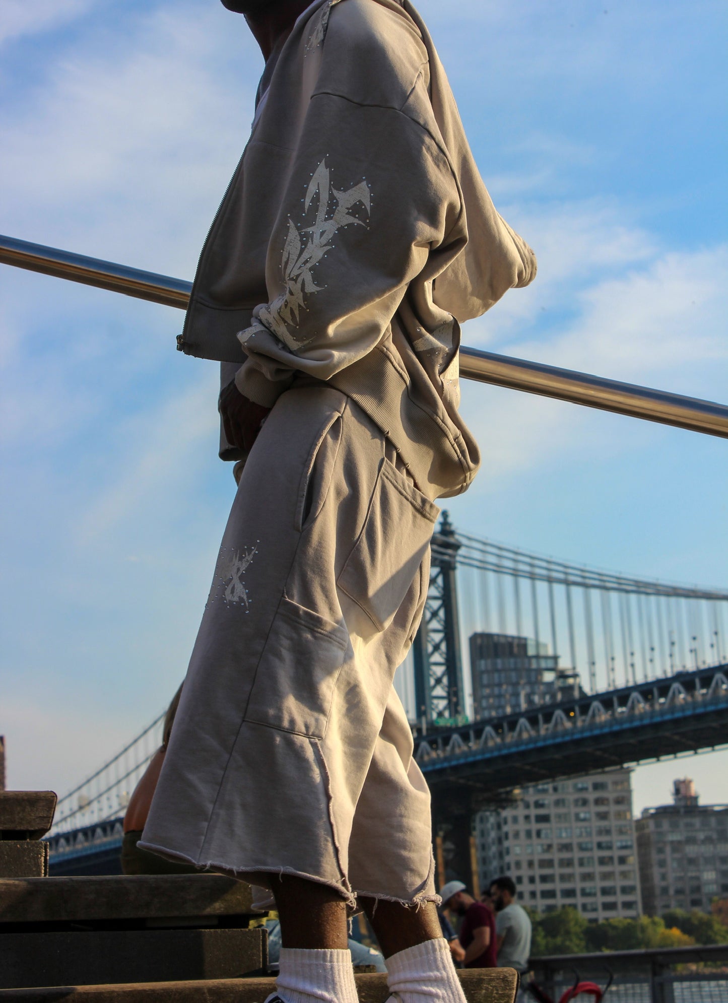 Cool Grey XX² Sweatshort