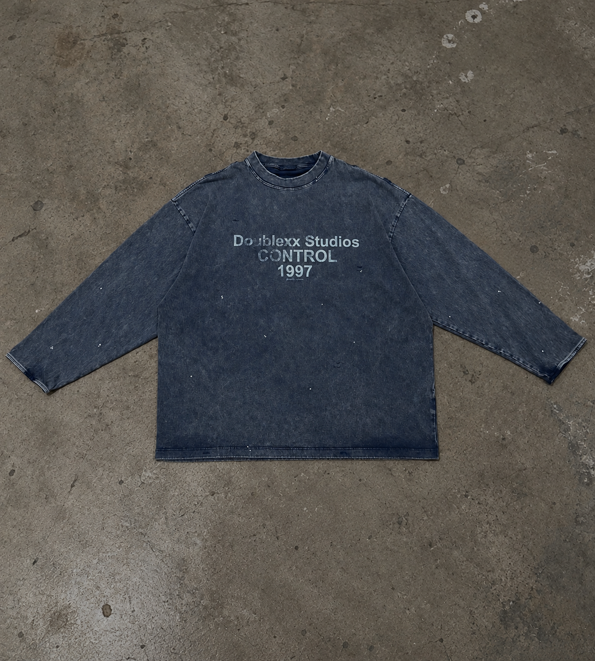 “Storm blue” Vintage wash long sleeve